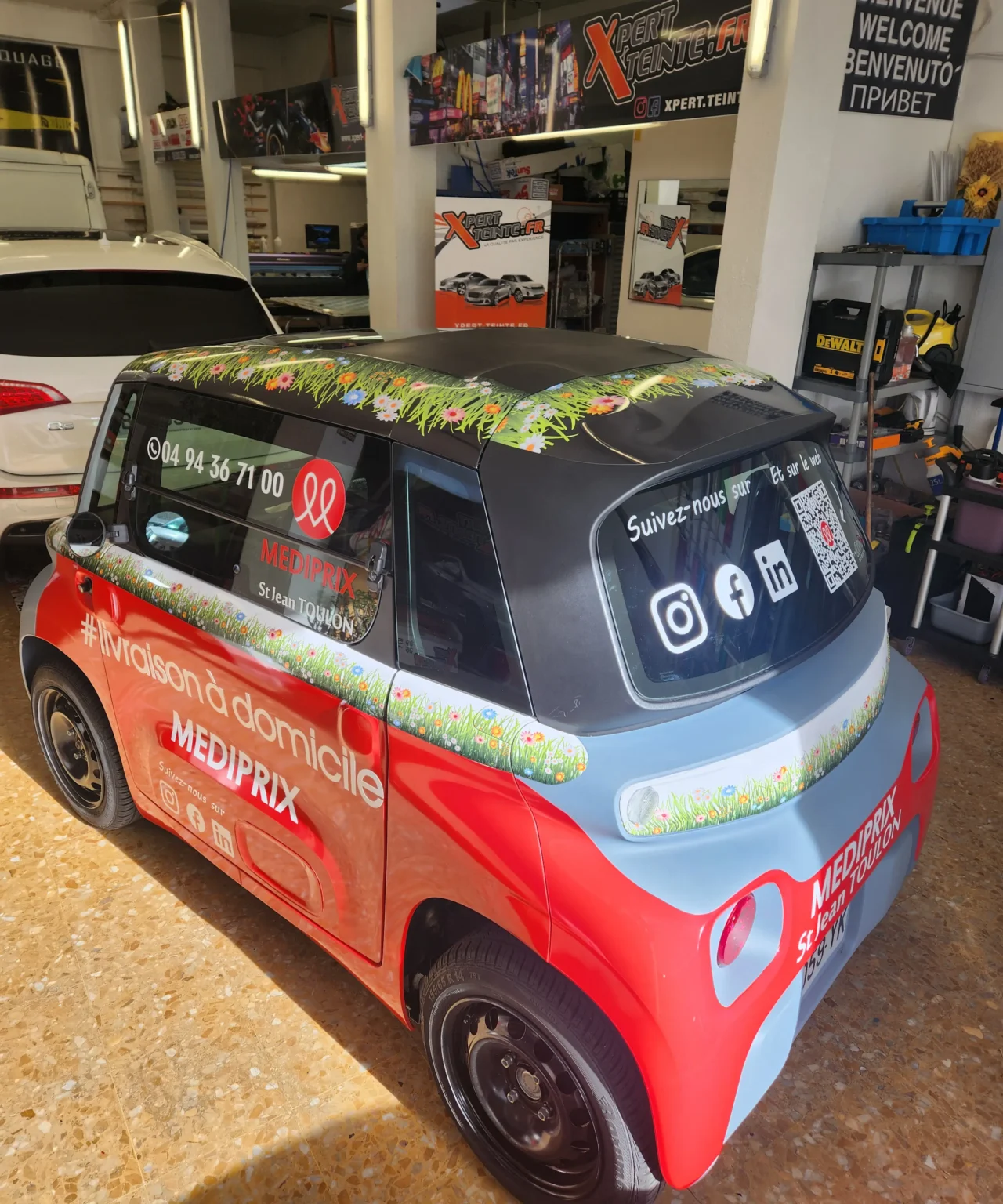 covering publicitaire Citroën Ami Pharmacie à Toulon