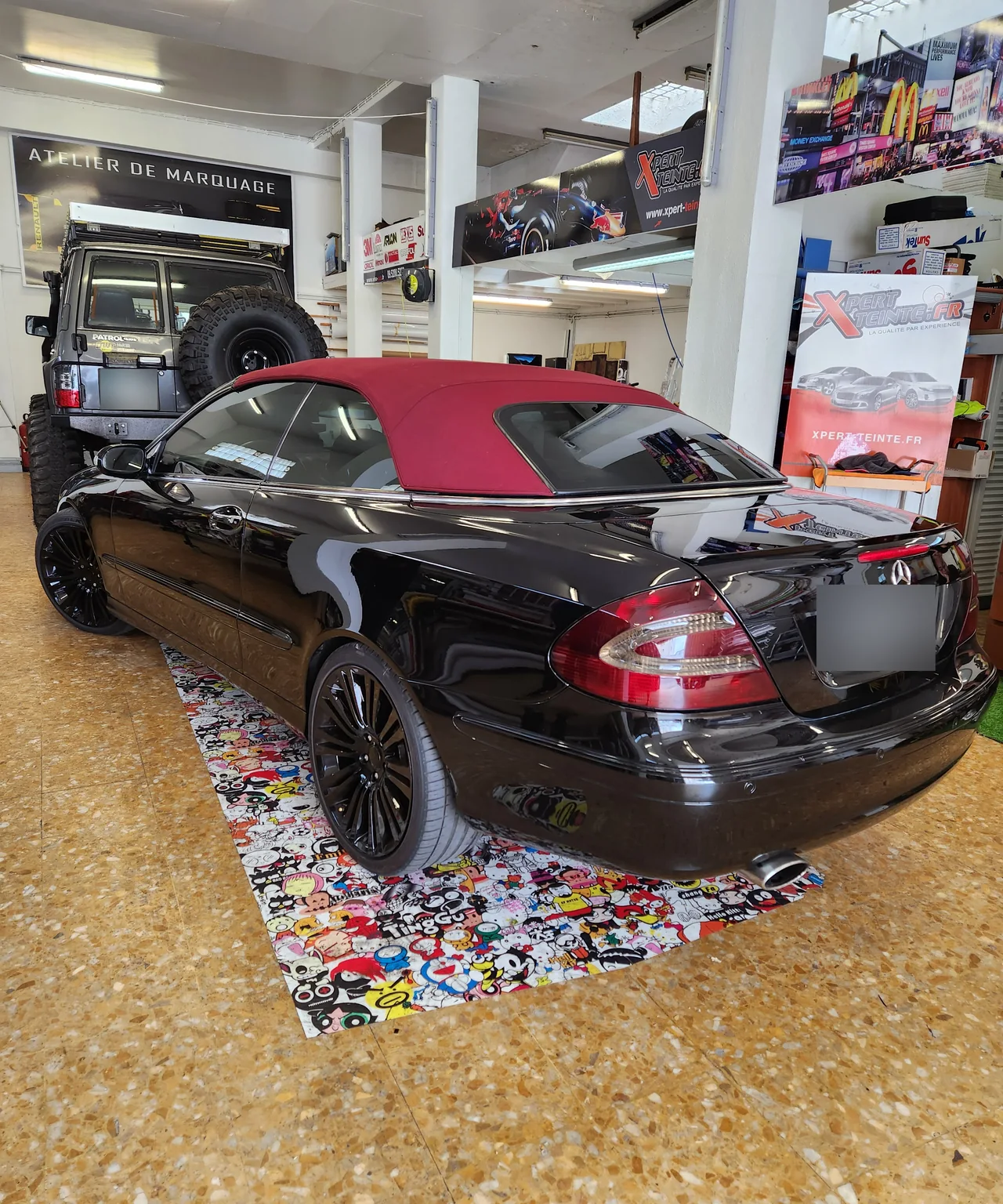 Mercedes CLK Cabriolet, capote fermée et vitrages arrière. Mercedes CLK Cabriolet, capote fermée et vitrages arrière — Xpert Teinte à Toulon.